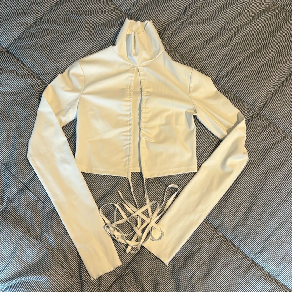 I.AM.GIA white long sleeve crop top